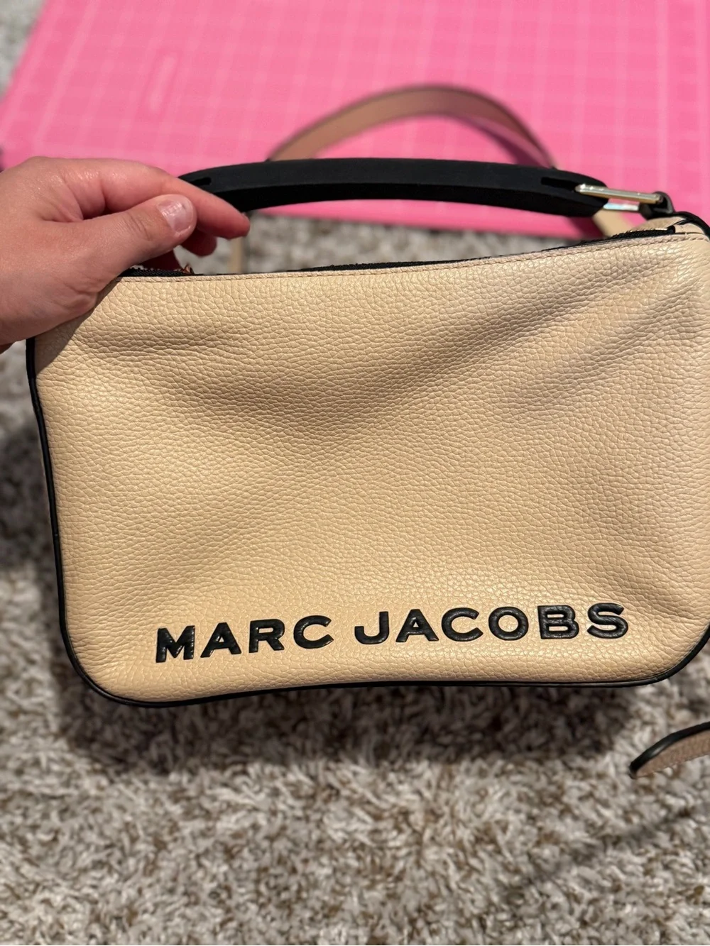 Marc Jacobs the soft box bag 23